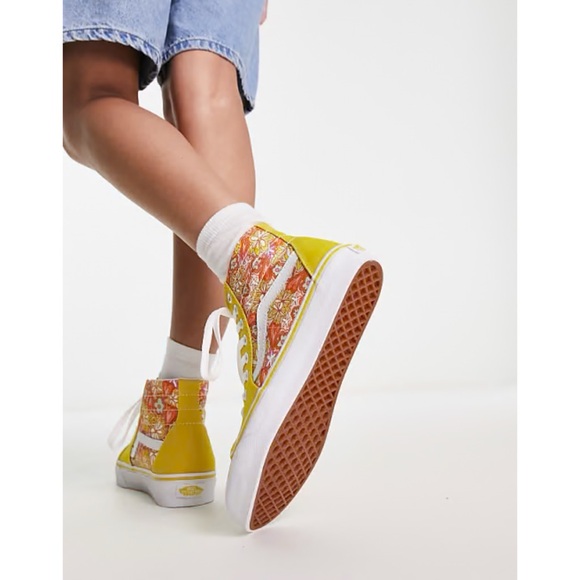 NEW Vans UA SK8-Hi Tapered Yellow Floral Print Sneakers in Psychedelic Resort - Picture 11 of 11